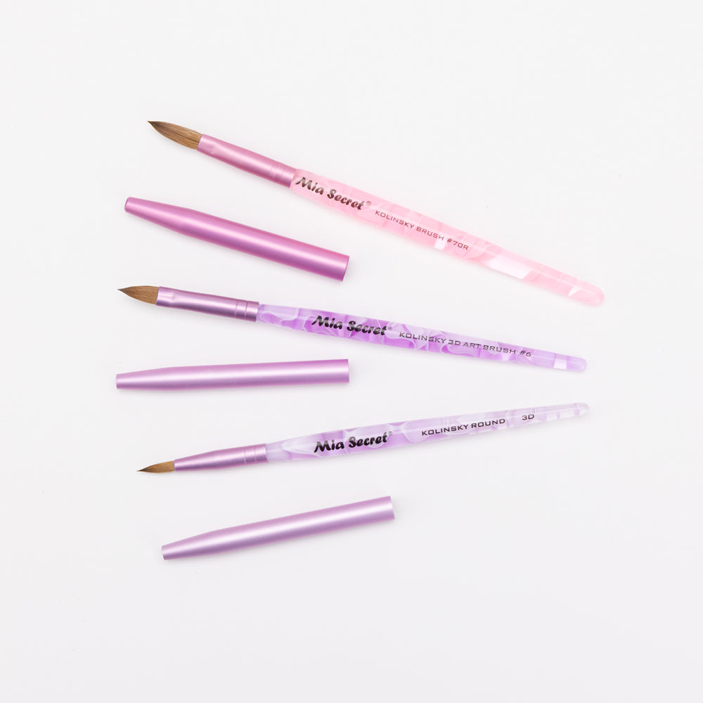 Mia Selects (Kolinsky Nail Brush 7 OR, Kolinsky Nail Brush 06 3D, Kolinsky Nail Brush ROUND 3D))